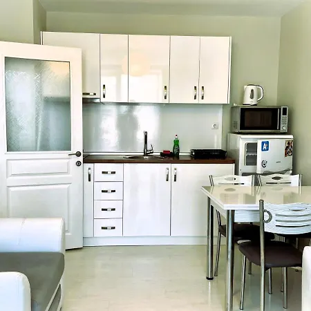 Stamopolu Lux With Pool View Апарт-готель Приморсько