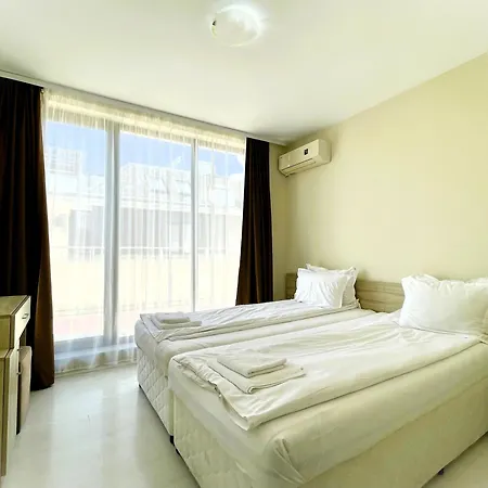 Stamopolu Lux With Pool View Апарт-готель Приморсько