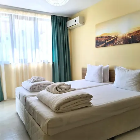 Stamopolu Lux With Pool View Приморсько