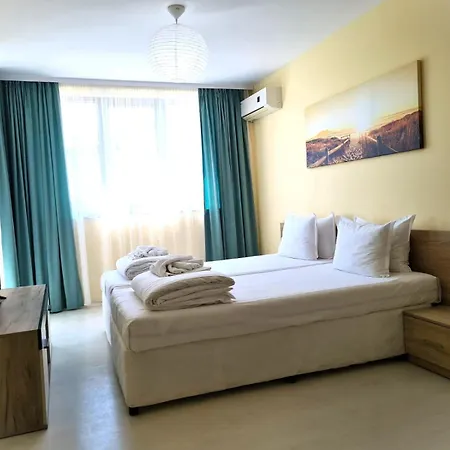 Stamopolu Lux With Pool View Апартхотел