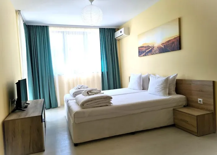 Stamopolu Lux With Pool View Aparthotel